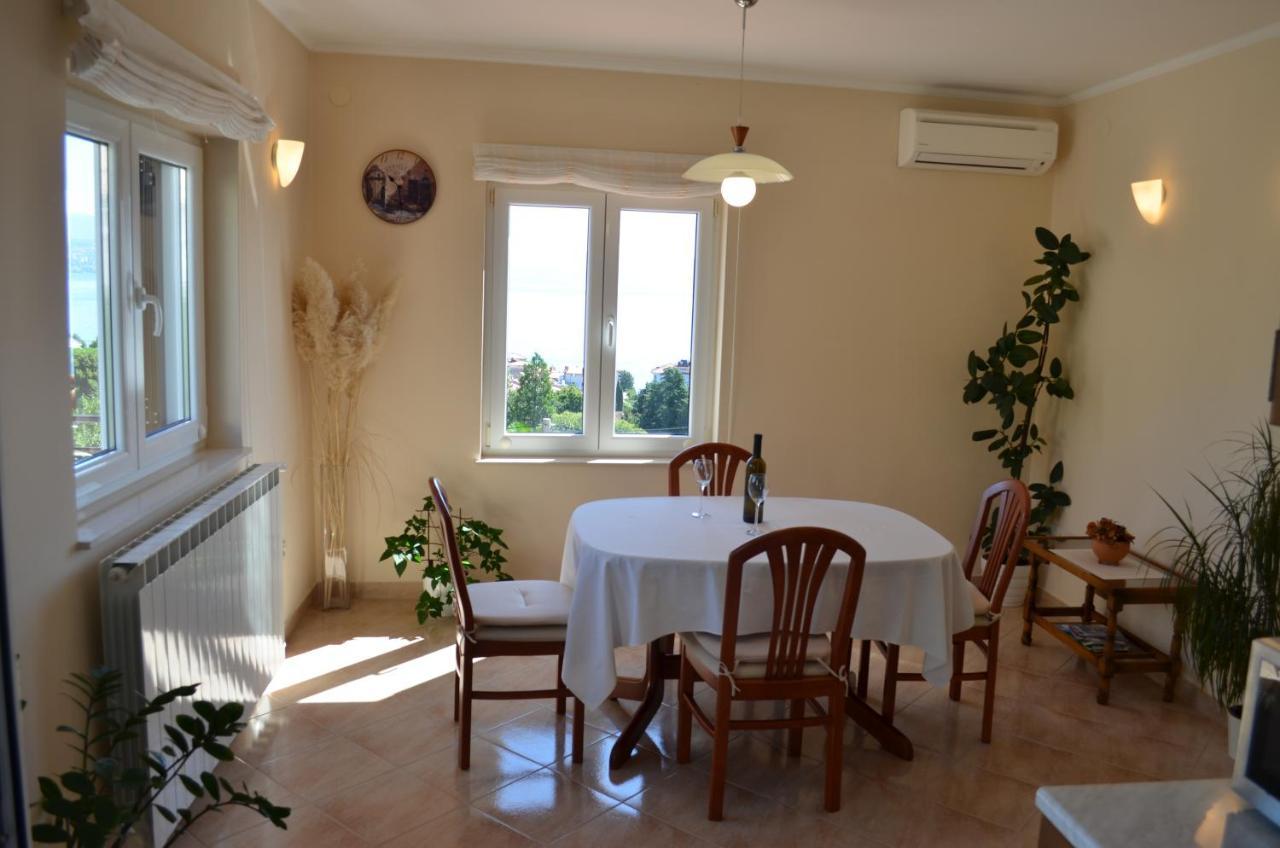 Apartman Fiore Ловран Екстериор снимка